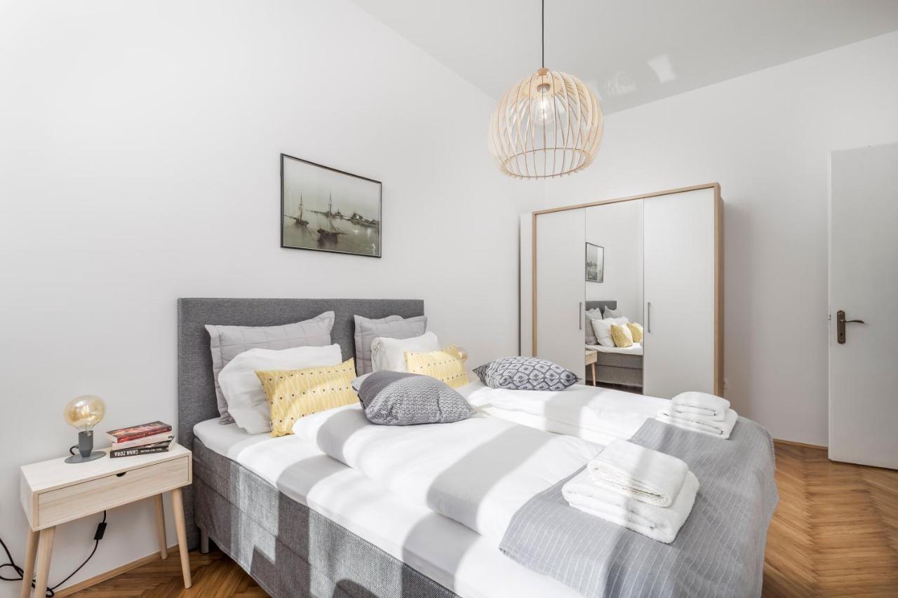 Apartment Bella 36 Rijeka Buitenkant foto